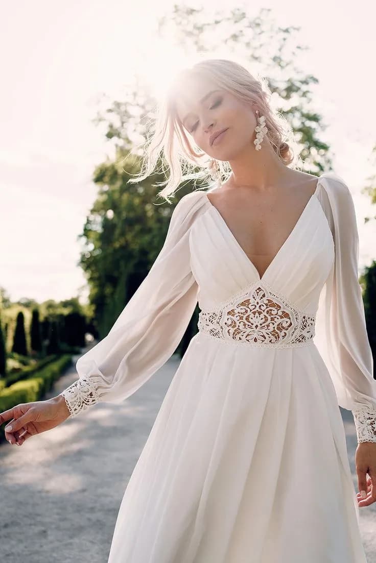 Jak wybrać idealny outfit na ślub i uniknąć modowych wpadek? Trendy i porady Jak wybrać idealny outfit na ślub i uniknąć modowych wpadek? Trendy i porady