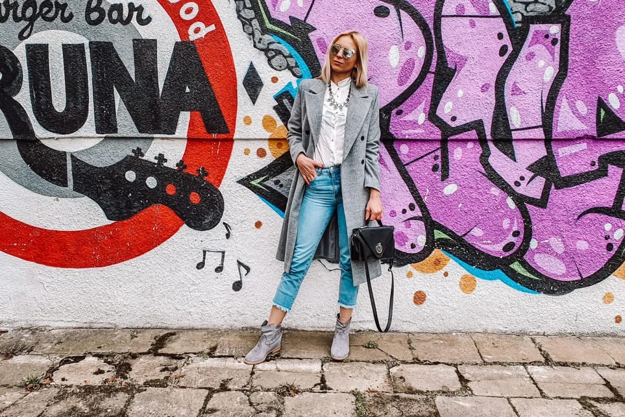 Szare buty z czym nosić? Odkryj najlepsze stylizacje i połączenia Szare buty z czym nosić? Odkryj najlepsze stylizacje i połączenia