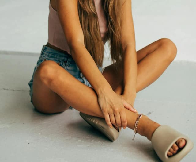 Modne i wygodne outfit na wakacje – jak się ubrać na każdą okazję? Modne i wygodne outfit na wakacje – jak się ubrać na każdą okazję?